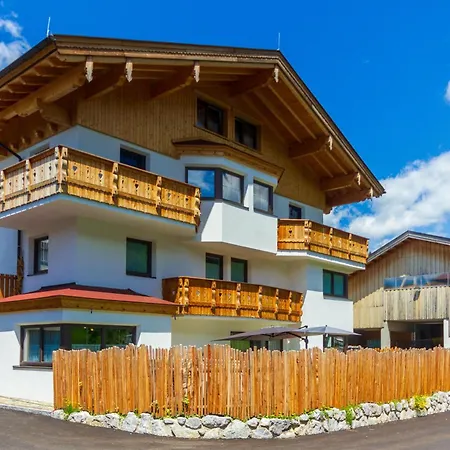 Ferienwohnung Am Bauernhof, Korbingerhof Rinn Exterior photo